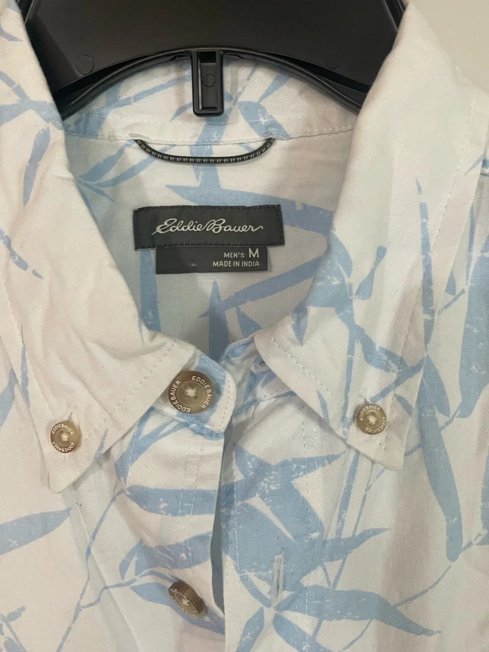 Eddie Bauer Mens Med Short Sleeve Guide Shirt White Blue Tropical Fishing Beach